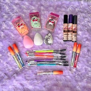 Randomized makeup baggies! 💄💋